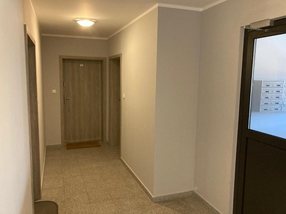 שצ'קלארסקה פוראובה Apartament "Hotelik" מראה חיצוני תמונה